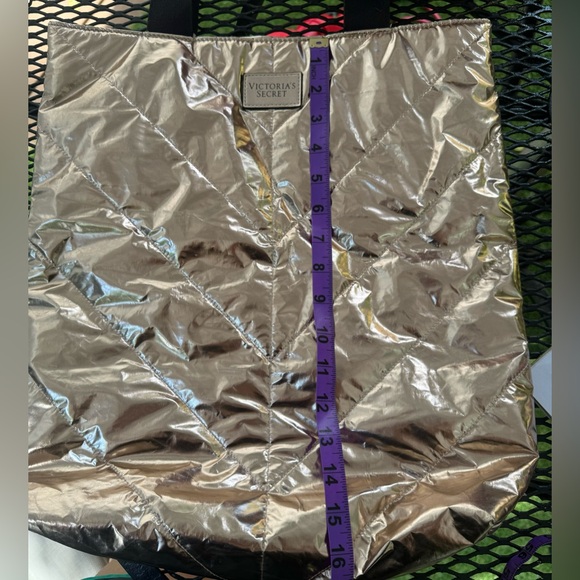 Victoria's Secret Limited Edition 2017 Metallic Rose Gold Tote Bag - Picture 6 of 10